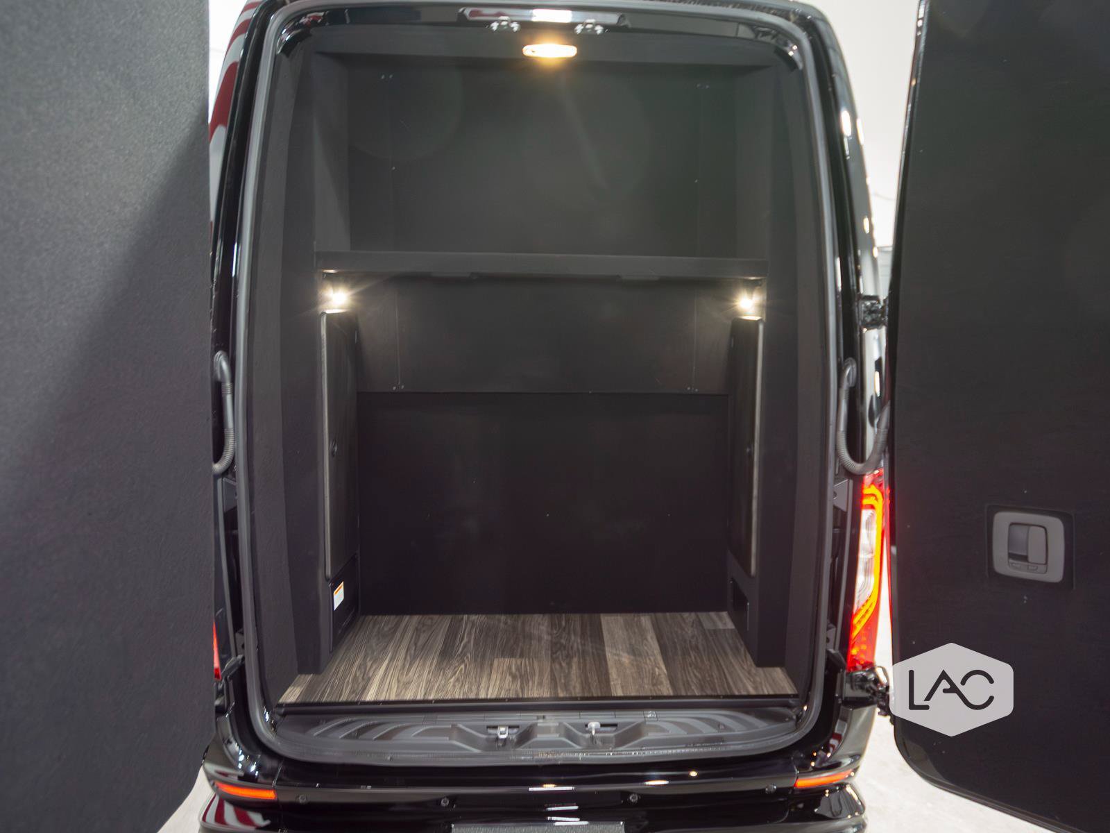 Used 2024 Mercedes-Benz Sprinter 3500 image 29