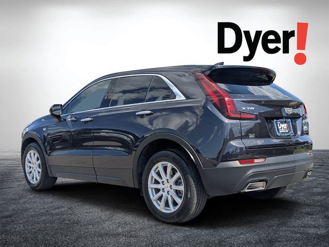 Used 2023 Cadillac XT4 Luxury w/ Cold Weather Package FWD image 6