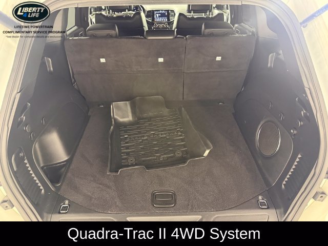 Used 2022 Jeep Grand Cherokee Laredo X AWD/4WD image 16
