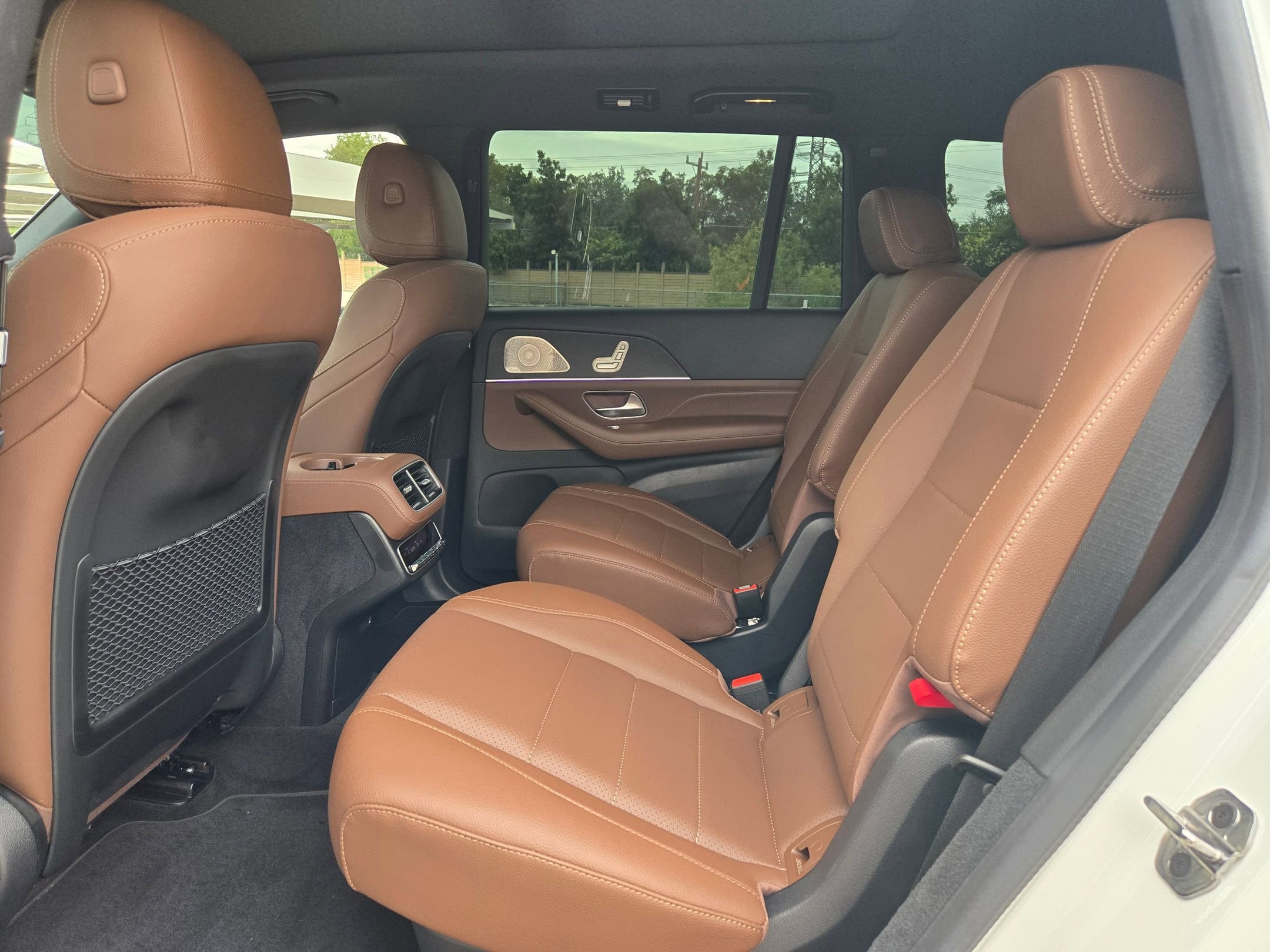 Used 2024 Mercedes-Benz GLS 450 4MATIC image 15