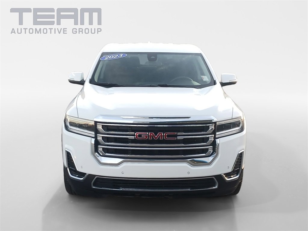 Used 2023 GMC Acadia SLE image 2