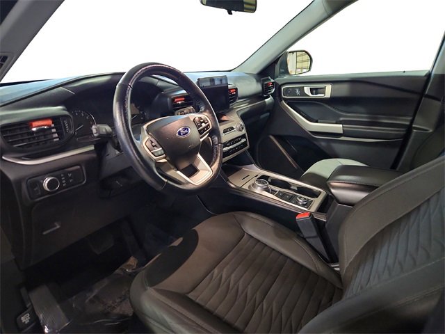 Used 2021 Ford Explorer XLT image 9