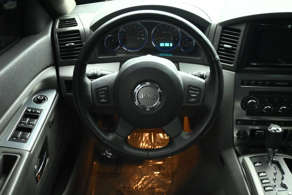 Used 2007 Jeep Grand Cherokee SRT8 w/ SRT Option Group I AWD/4WD image 12