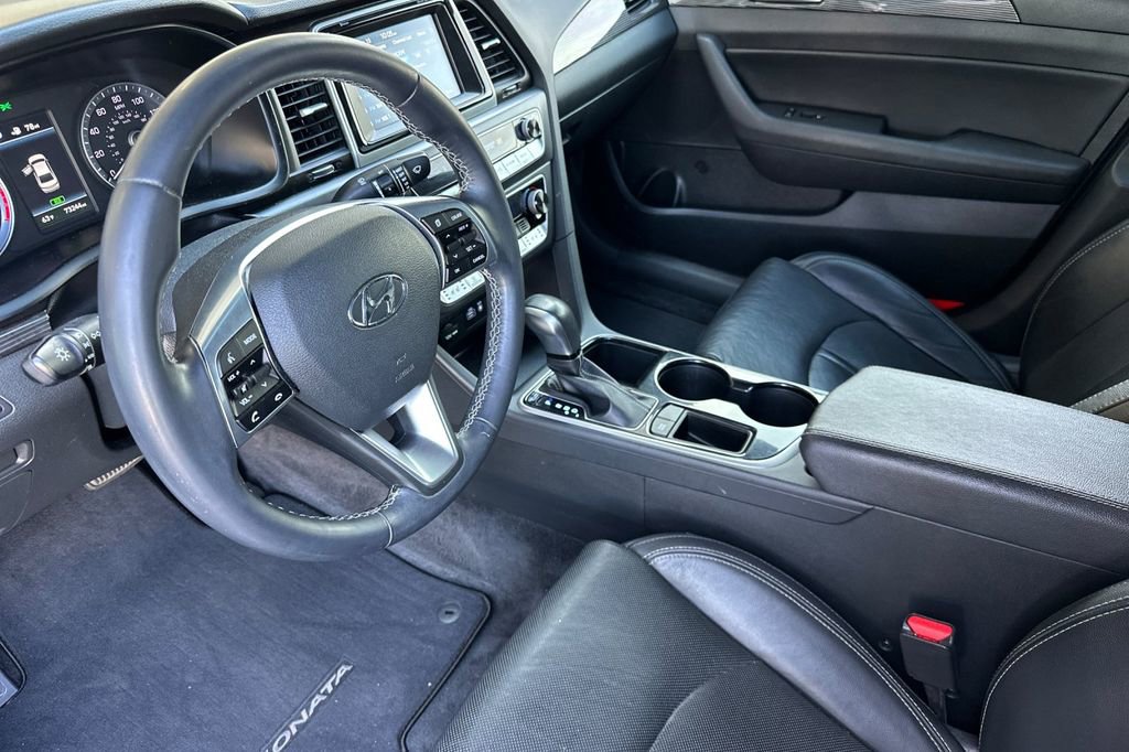 Used 2018 Hyundai Sonata Limited image 4