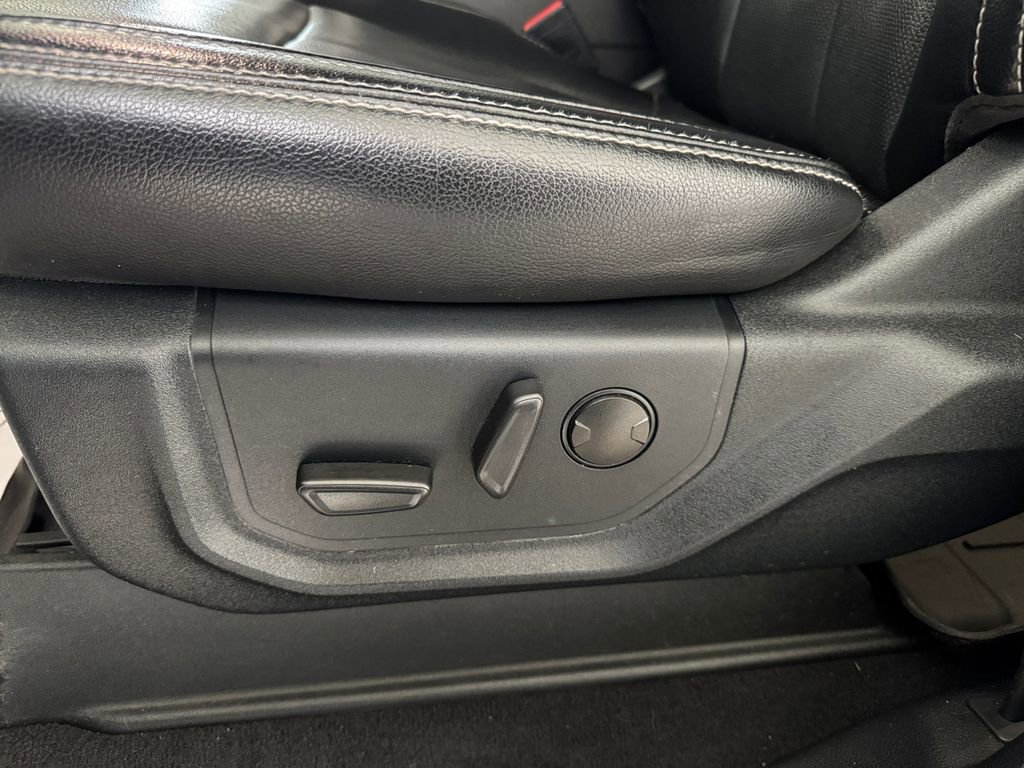 Used 2021 Ford F350 Lariat w/ Tremor Off-Road Package image 13