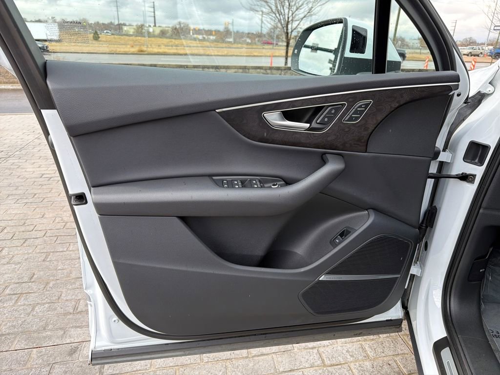 Used 2022 Audi Q7 3.0T Premium Plus w/ Premium Plus Package image 10