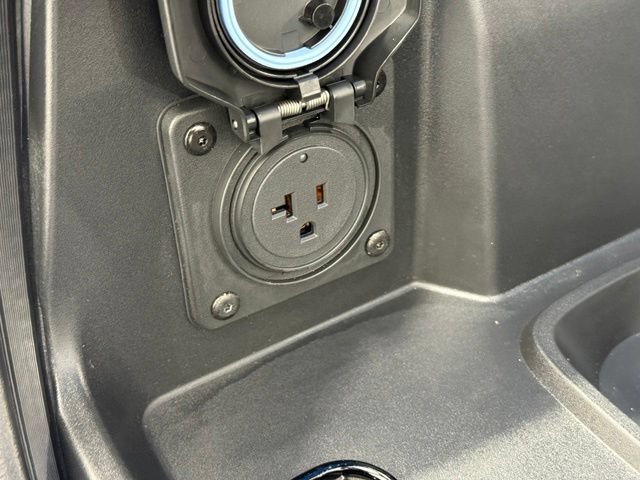 Used 2026 Chevrolet Silverado EV LT AWD/4WD image 11
