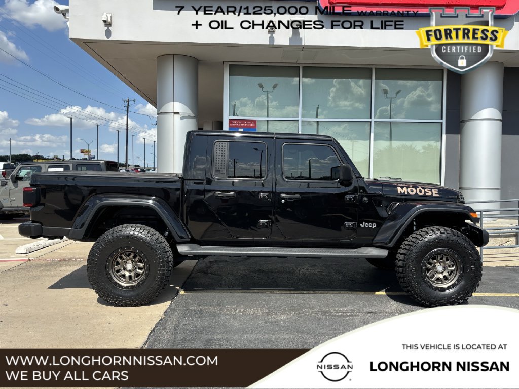 Used 2020 Jeep Gladiator Overland AWD/4WD image 2