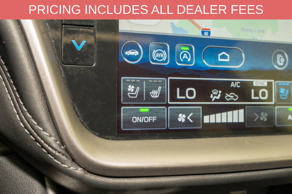 Used 2023 Subaru Outback Touring XT AWD/4WD image 17