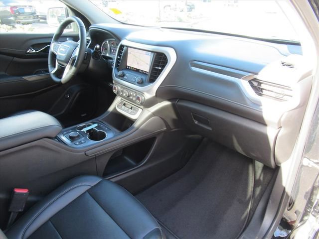 Used 2023 GMC Acadia SLT w/ Elevation Edition image 11