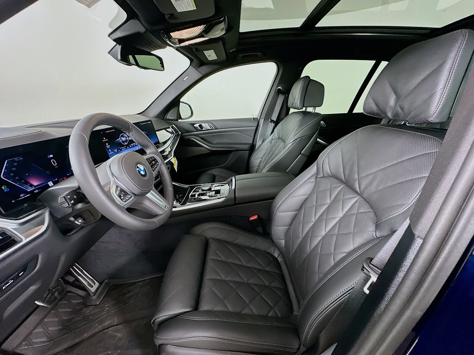 New 2026 BMW X5 xDrive40i w/ M Sport Package AWD/4WD image 32