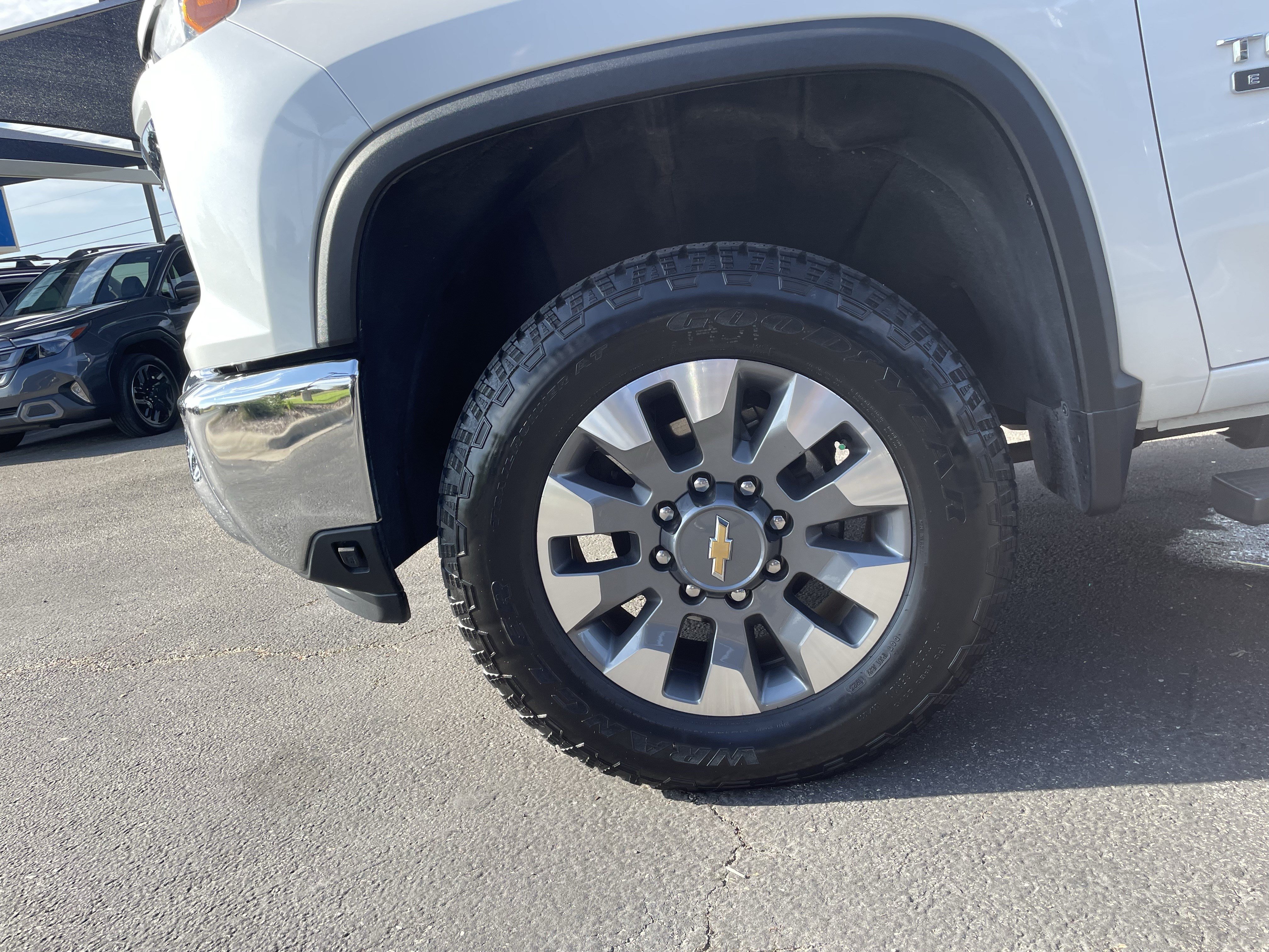 Used 2024 Chevrolet Silverado 2500 LT w/ Texas Edition AWD/4WD image 33