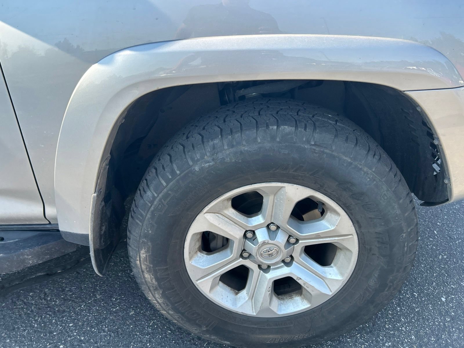 Used 2022 Toyota 4Runner SR5 AWD/4WD image 25