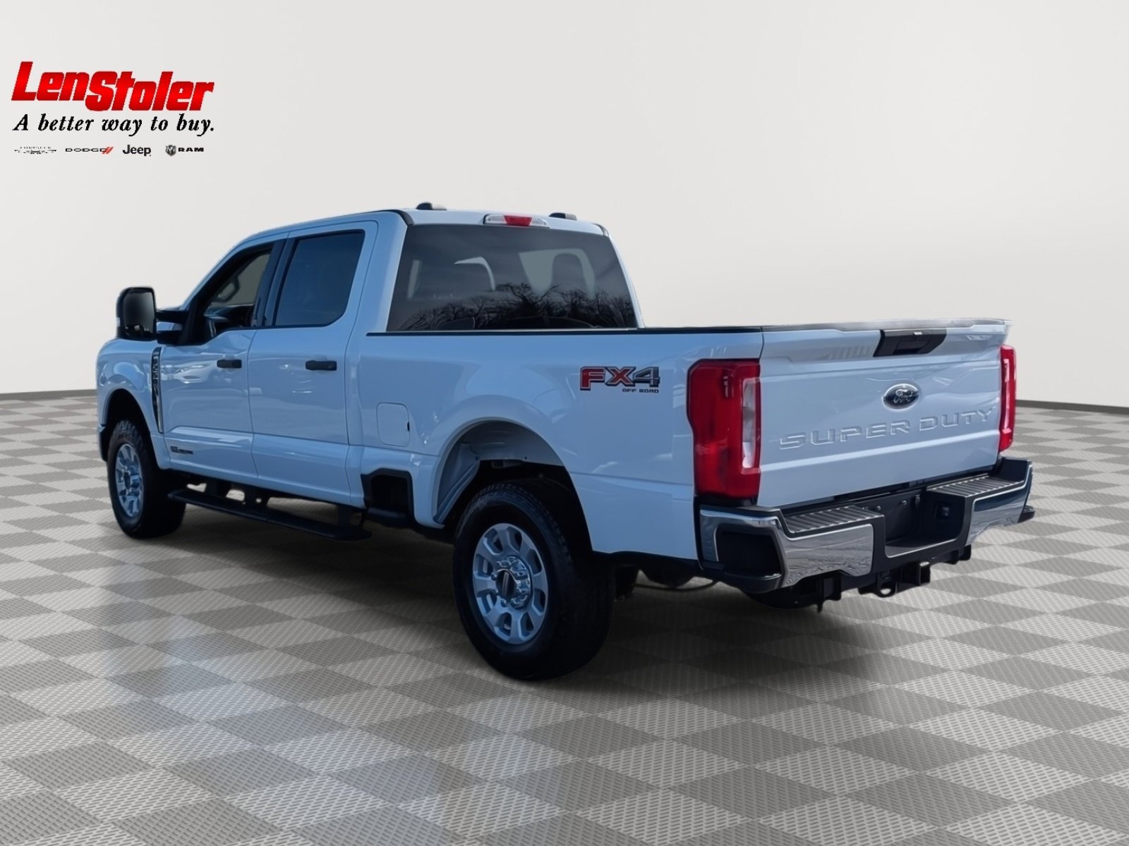 Used 2024 Ford F250 XLT w/ FX4 Off-Road Package image 3