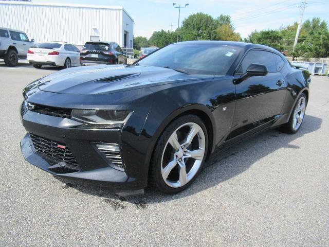 Used 2018 Chevrolet Camaro SS RWD image 1