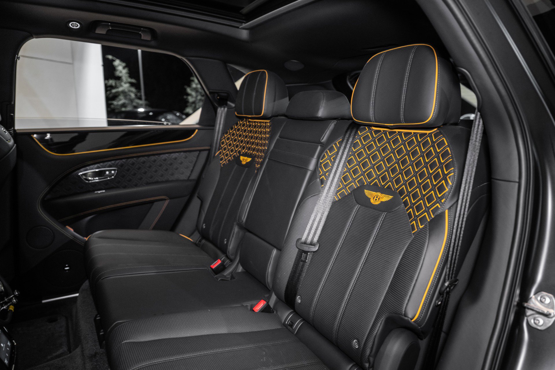 Certified 2024 Bentley Bentayga image 22