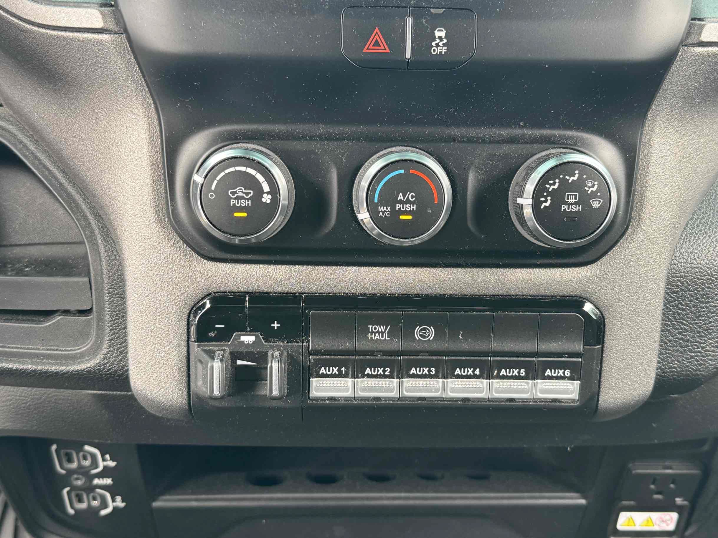 Used 2023 RAM 4500 Tradesman RWD image 16