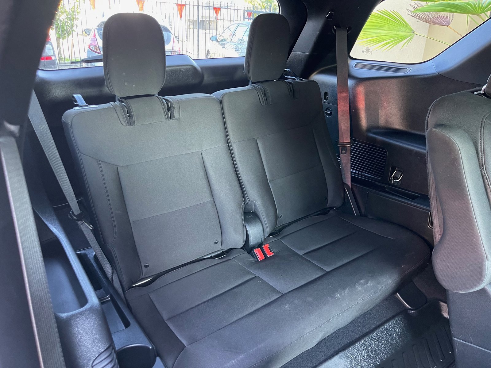 Used 2020 Ford Explorer XLT image 24