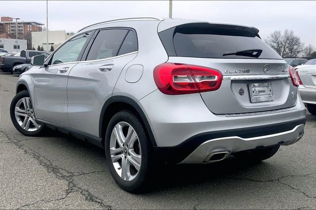 Used 2018 Mercedes-Benz GLA 250 4MATIC image 3