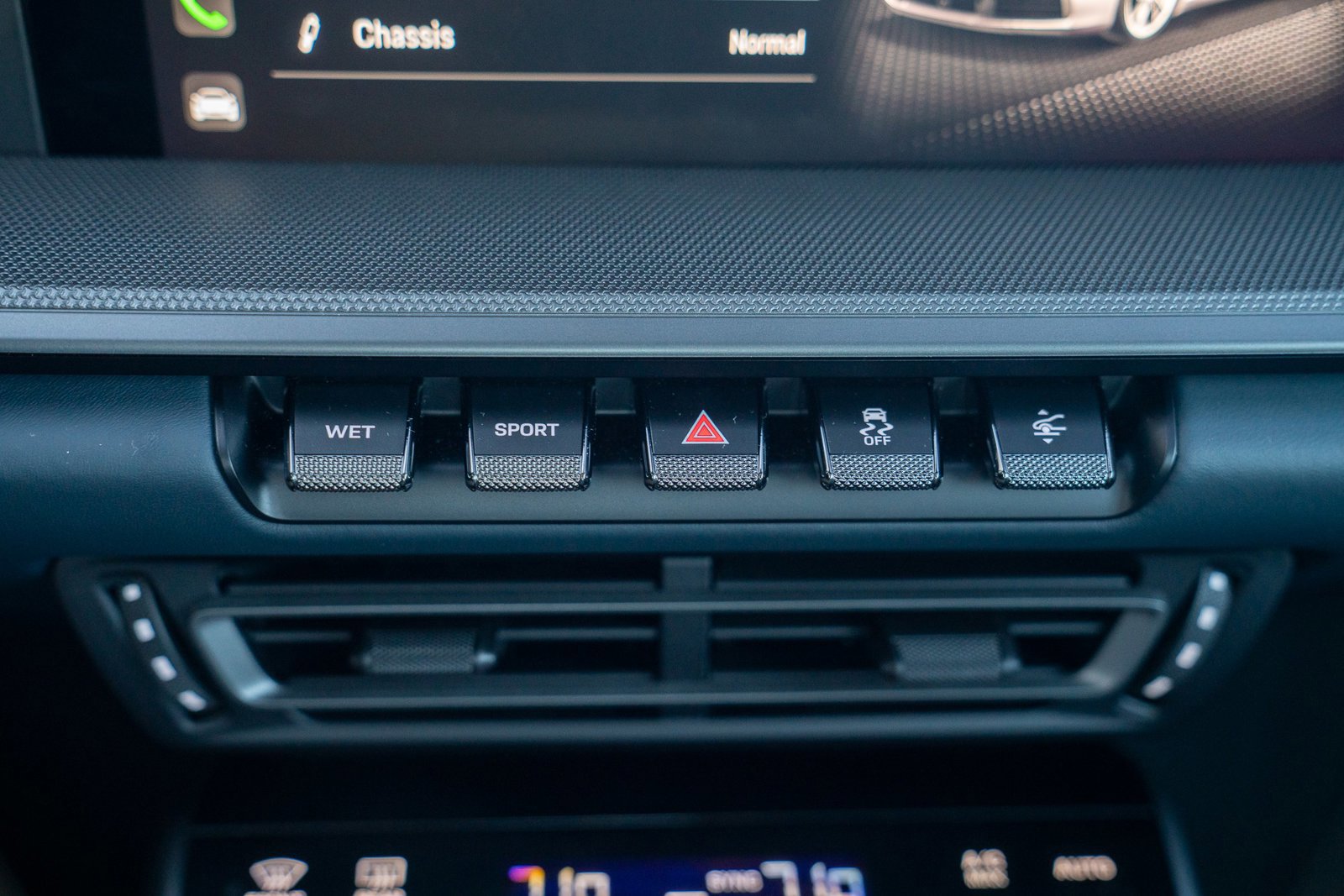 Certified 2024 Porsche 911 Carrera 4S image 19