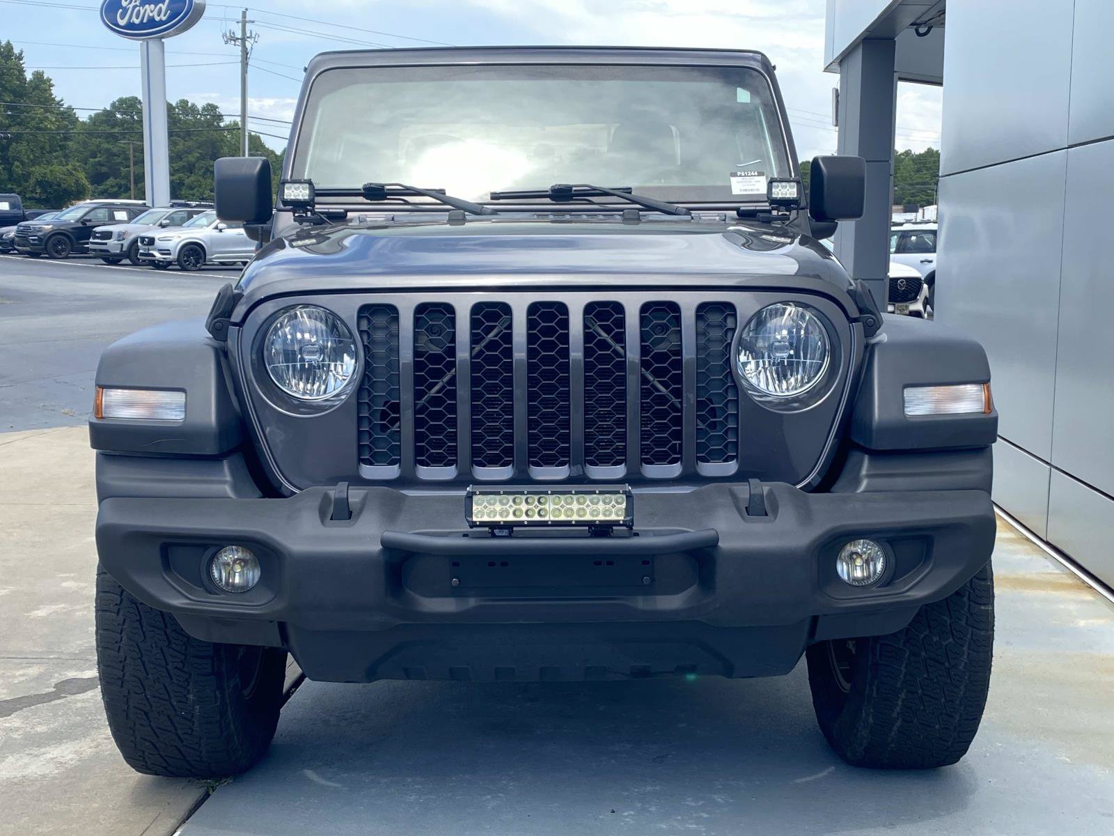 Used 2020 Jeep Gladiator Sport w/ Quick Order Package 24S AWD/4WD image 10
