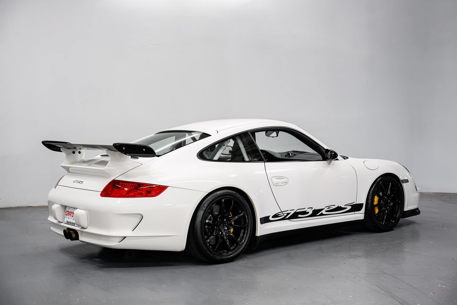 Used 2007 Porsche 911 GT3 RS RWD image 3