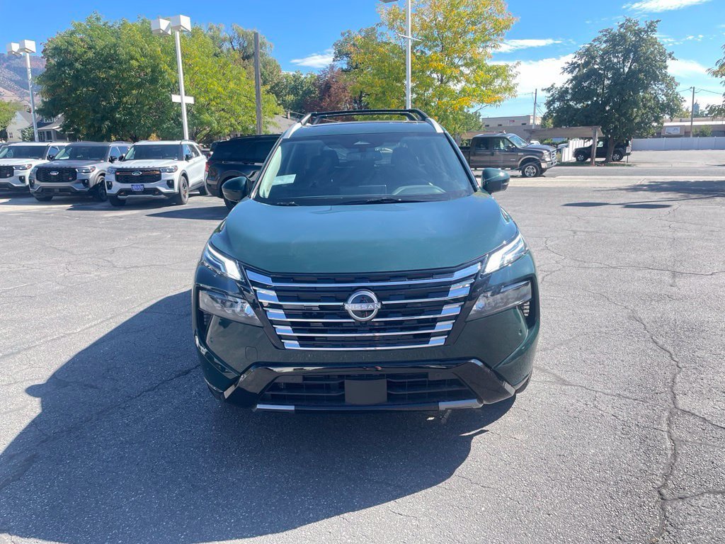 New 2026 Nissan Rogue Platinum AWD/4WD image 2