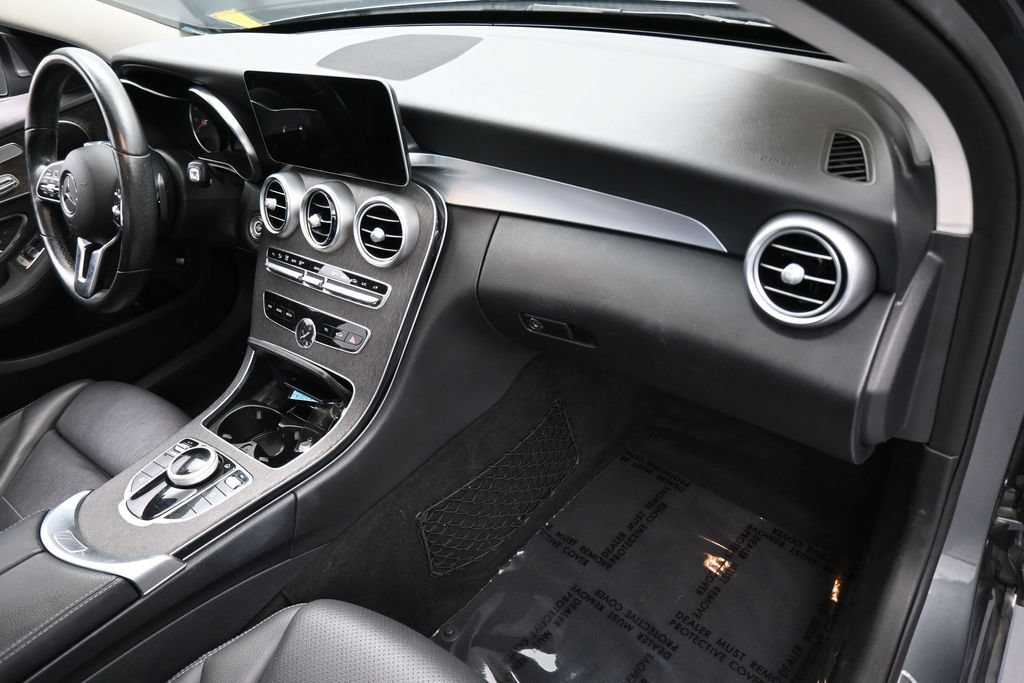 Used 2019 Mercedes-Benz C 300 Sedan image 41