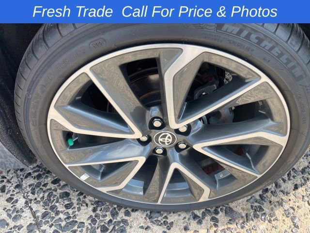 Used 2020 Toyota Corolla XSE FWD image 9