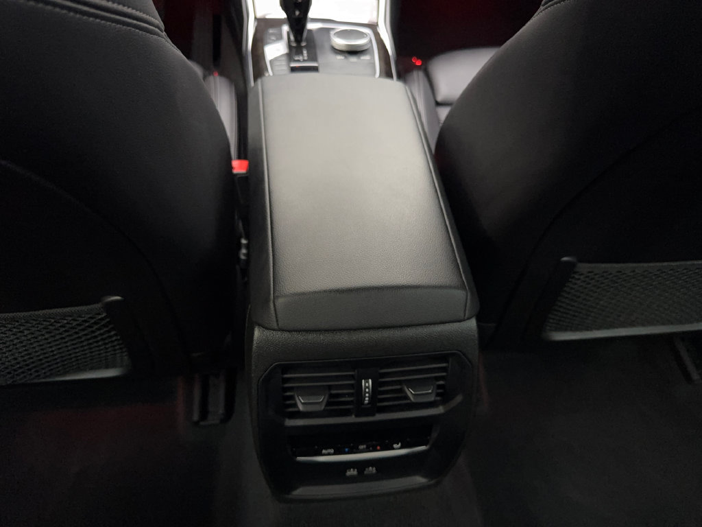 Used 2022 BMW 330i Sedan w/ Driving Assistance Package RWD image 69