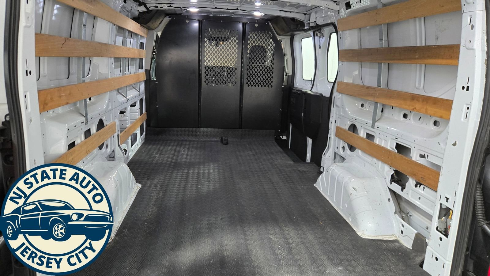 Used 2022 Ford Transit 250 Low Roof w/ Exterior Upgrade Package image 25