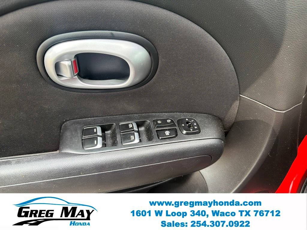 Used 2019 Kia Soul + FWD image 10