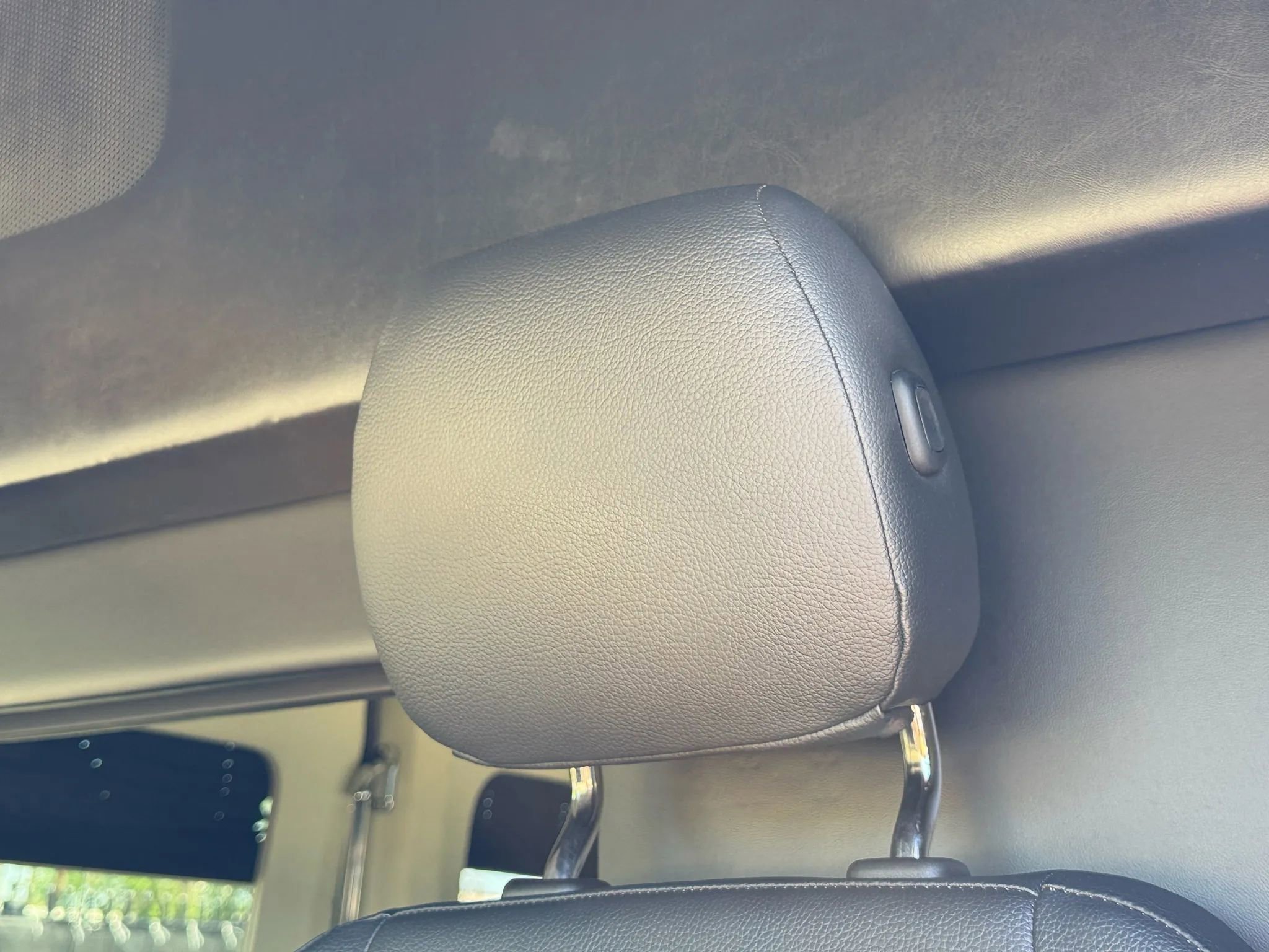 Used 2023 Mercedes-Benz Sprinter 3500 image 42