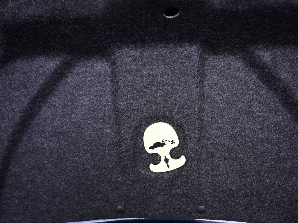 Used 2015 Chevrolet Camaro SS w/ Rear Vision Package image 36