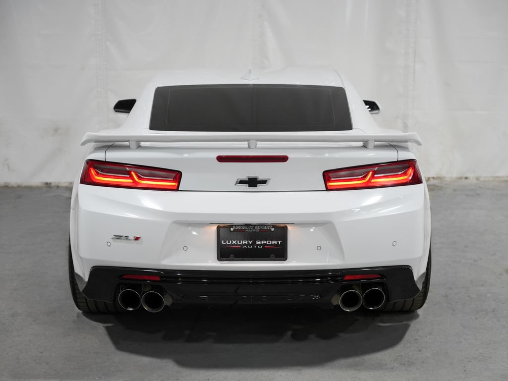 Used 2018 Chevrolet Camaro ZL1 RWD image 4