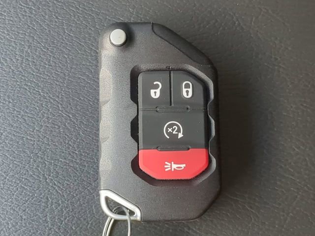 Used 2023 Jeep Wrangler Unlimited Sahara w/ Cold Weather Group image 35