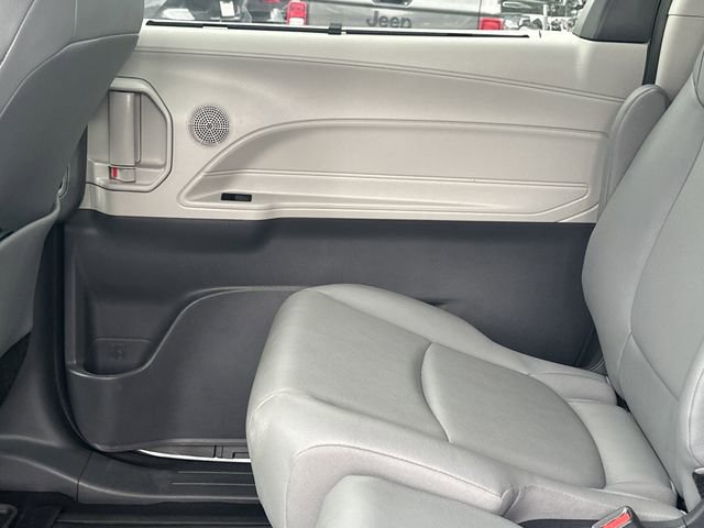 Certified 2024 Toyota Sienna XLE w/ XLE Plus Package FWD image 12