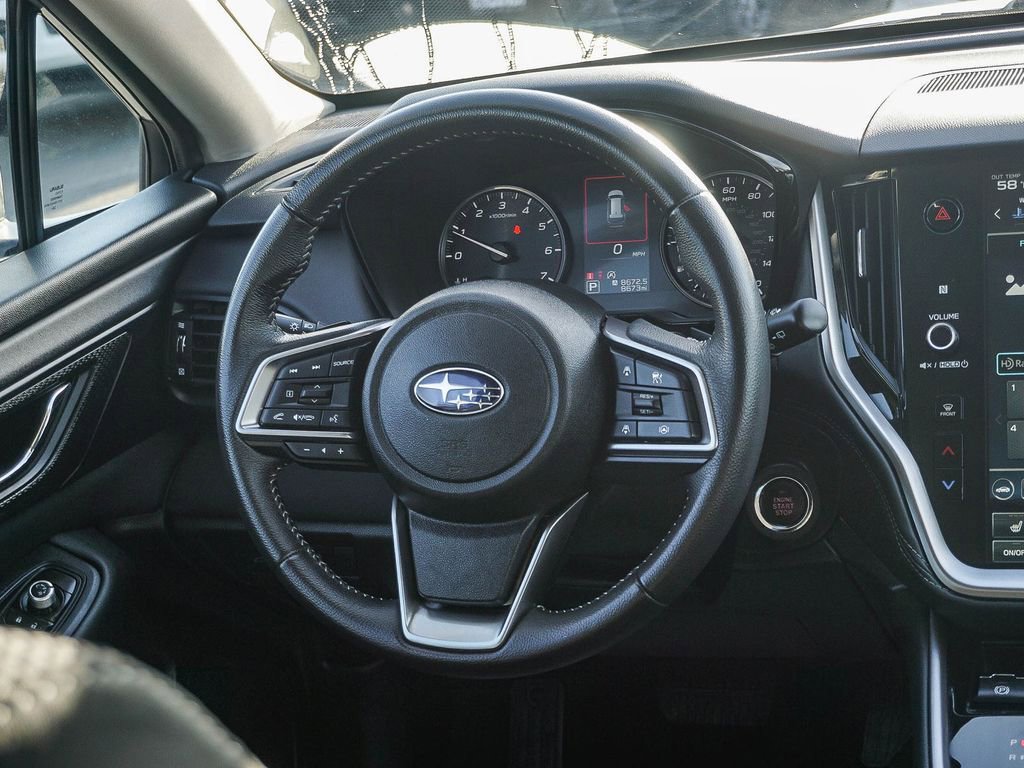 Used 2025 Subaru Outback Premium AWD/4WD image 16
