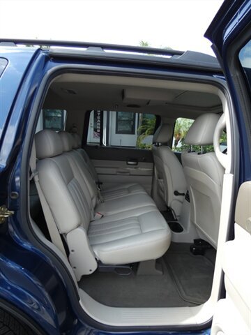 Used 2005 Dodge Durango Limited w/ Trailer Tow Group AWD/4WD image 55