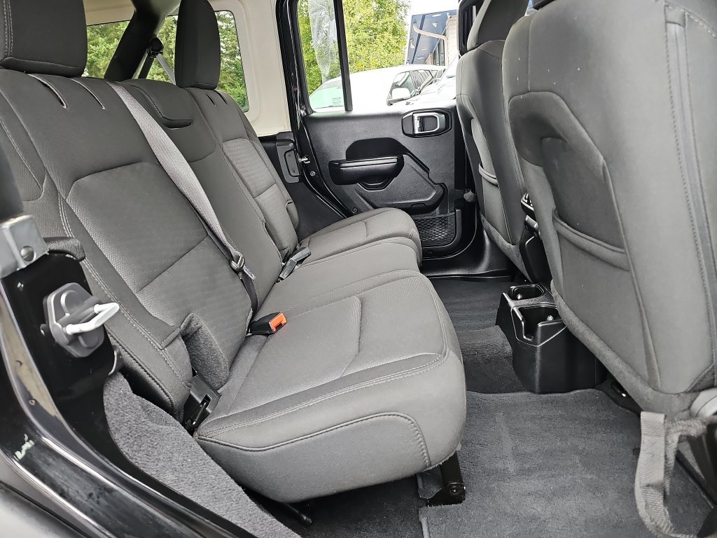 Used 2019 Jeep Wrangler Unlimited Sport S AWD/4WD image 38
