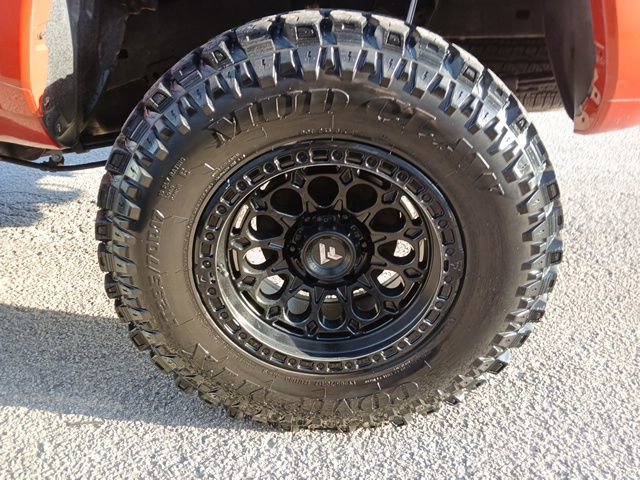 Used 2017 Toyota Tacoma TRD Sport image 59