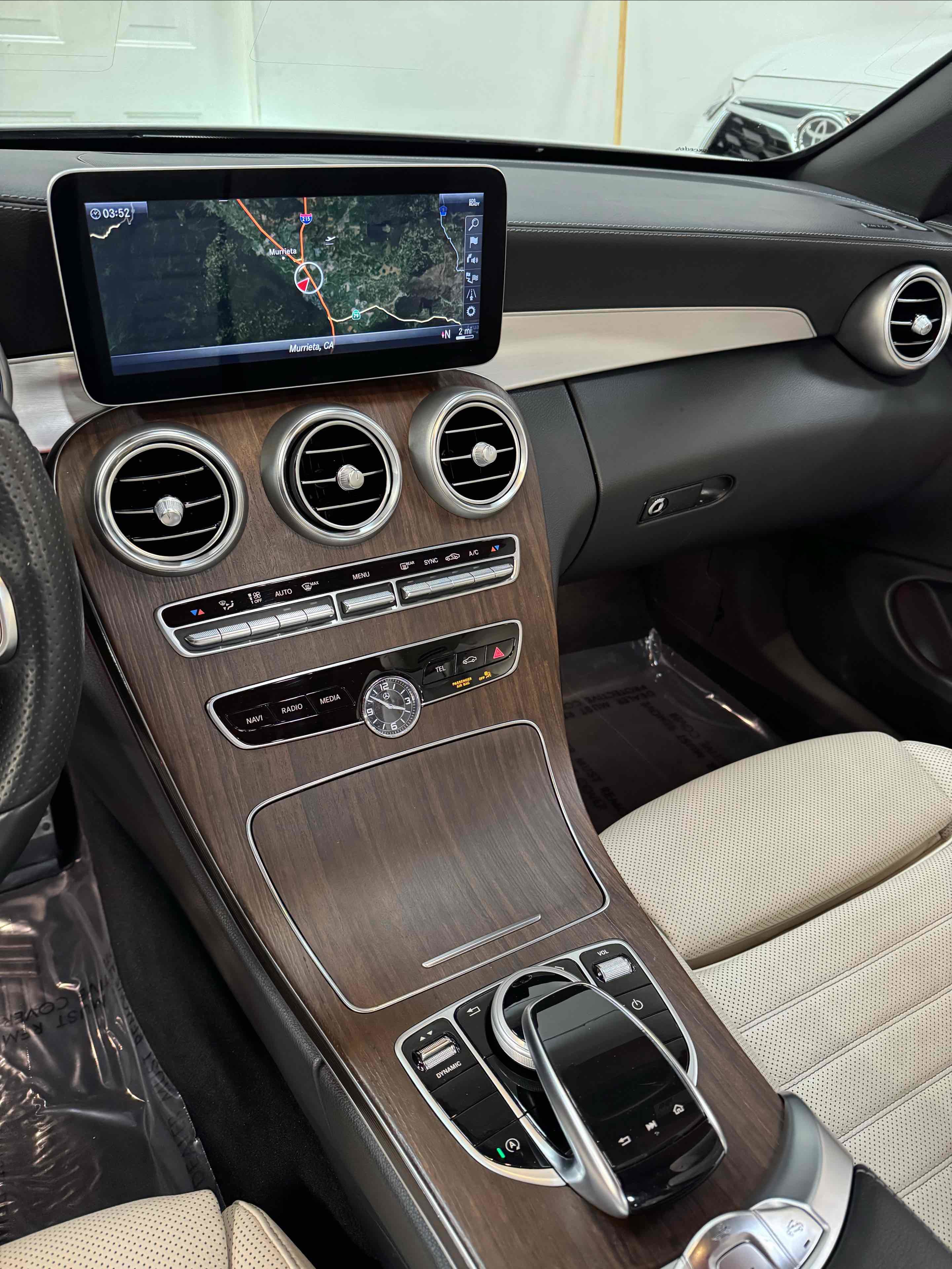 Used 2023 Mercedes-Benz C 300 Cabriolet image 91