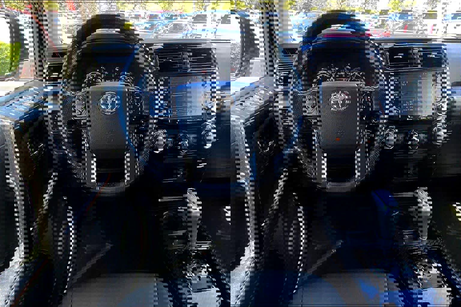 Used 2024 Toyota 4Runner TRD Off-Road Premium AWD/4WD image 6