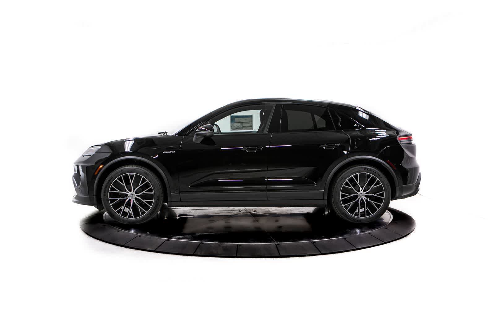 New 2026 Porsche Macan Electric RWD image 2
