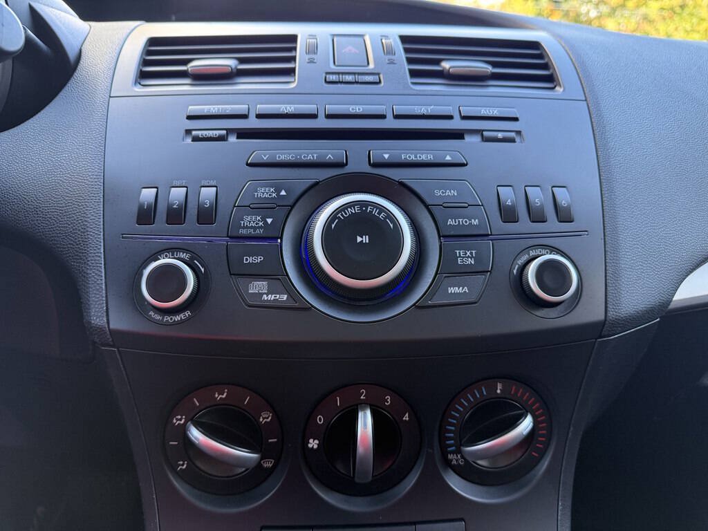 Used 2012 MAZDA MAZDA3 i Touring FWD image 24