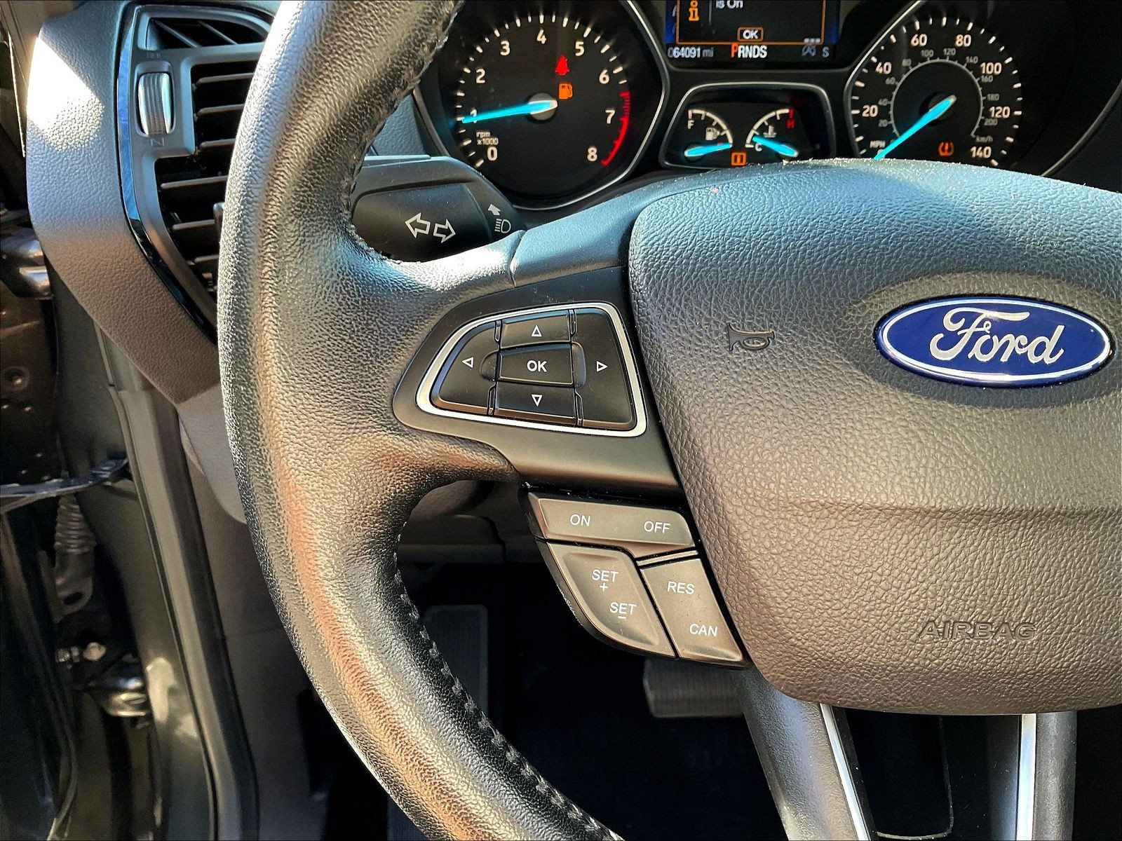 Used 2019 Ford Escape Titanium AWD/4WD image 12