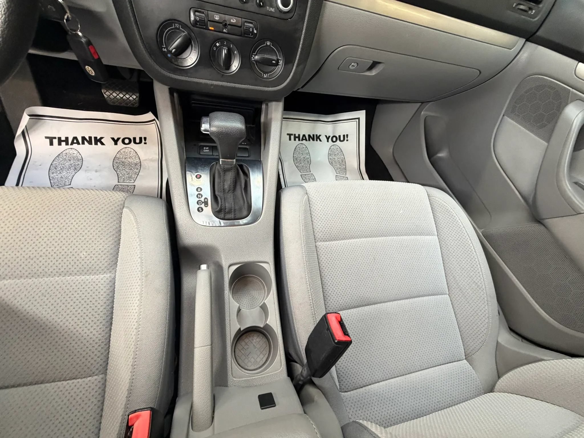 Used 2009 Volkswagen Rabbit S FWD image 24