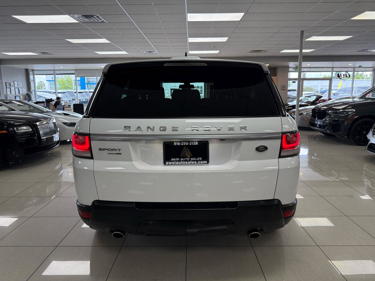 Used 2015 Land Rover Range Rover Sport HSE AWD/4WD image 4