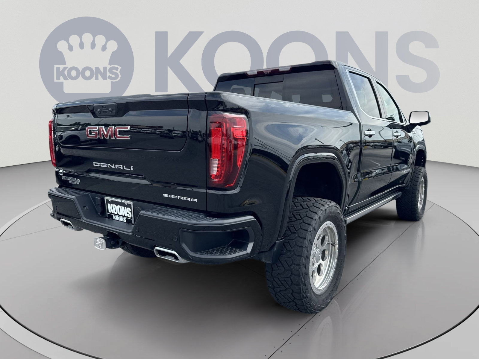 Used 2023 GMC Sierra 1500 Denali w/ Denali Reserve Package AWD/4WD image 7