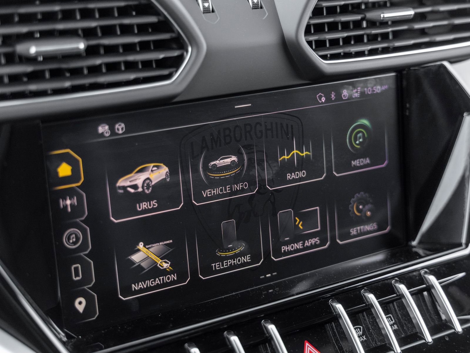 Used 2024 Lamborghini Urus S image 31